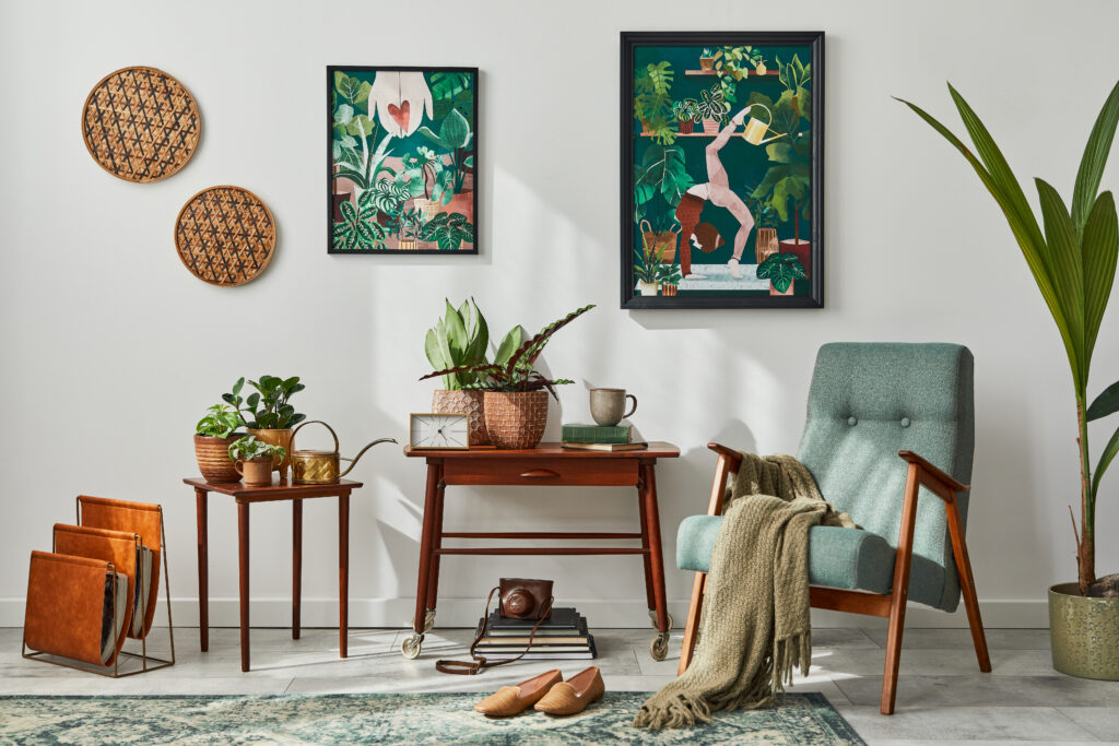 ancient artz embedded in Interior design of retro living room
